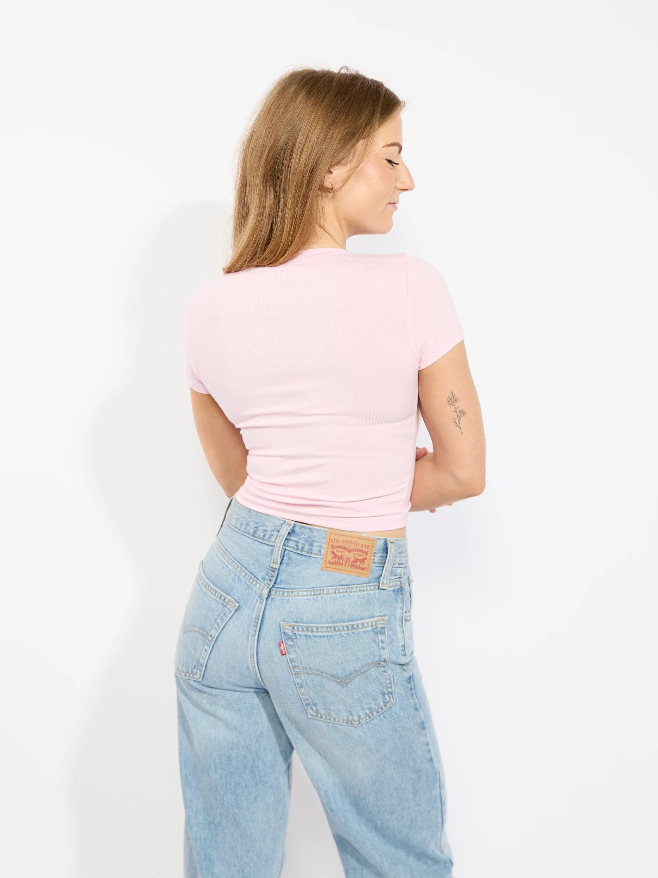 Ribbed Highneck Tee - Image 4